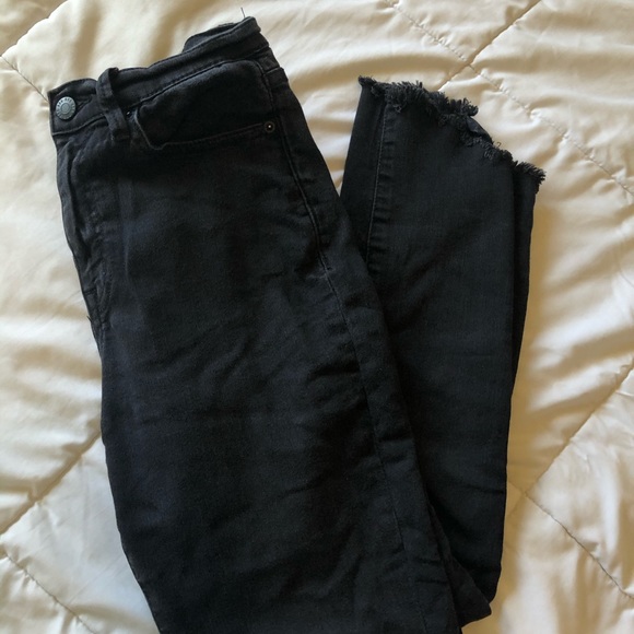 Urban Outfitters Denim - High Rise Black Skinnies - Distressed Edges